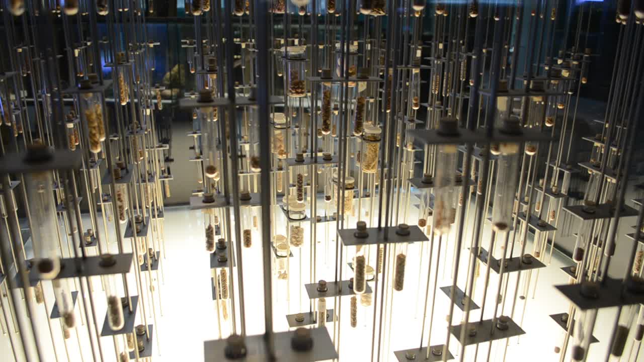 CosmoCaixa Barcelona adalah museum sains yang terletak di Barcelona, Spanyol