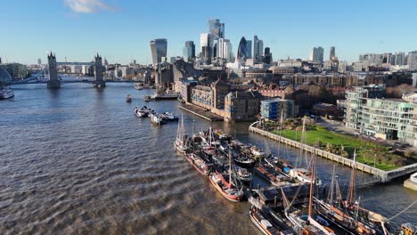 london cityscape from the thames river