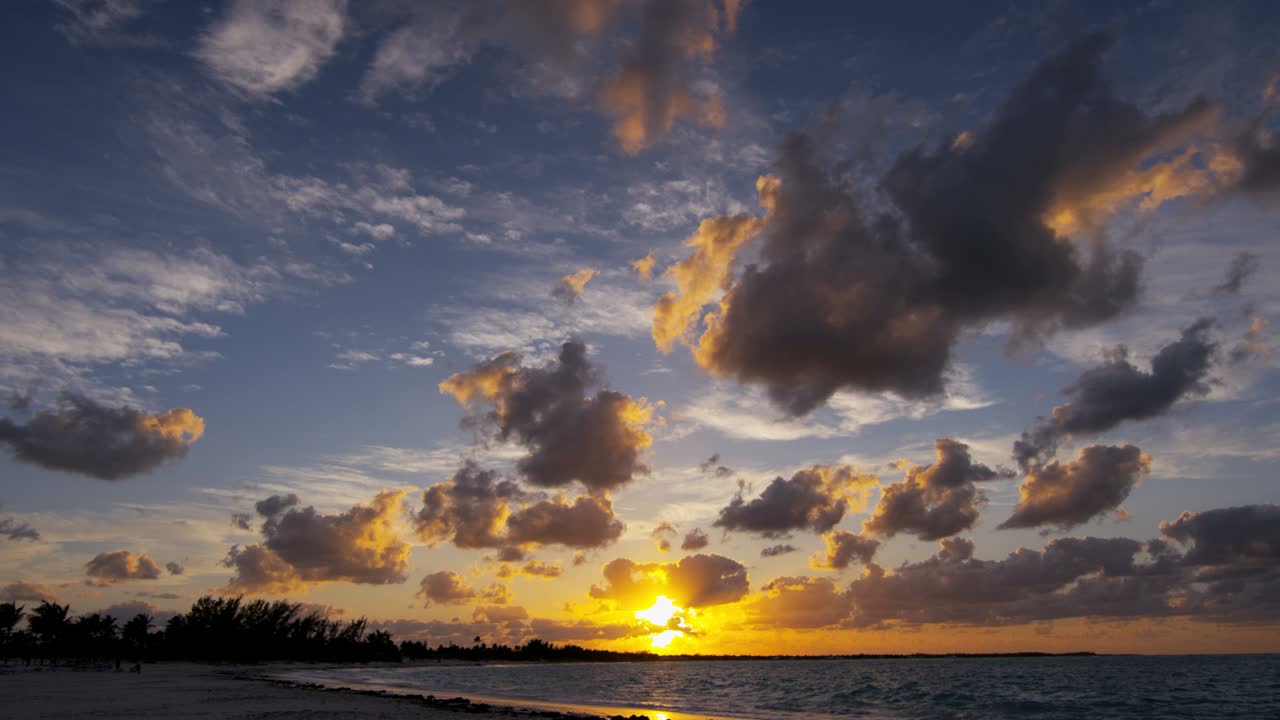 paisaje marítimo al atardecer vista del océano destino de vacaciones de viaje