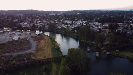 Drone-overlooking-Snohomish,-WA-and-the-Snohomish-River