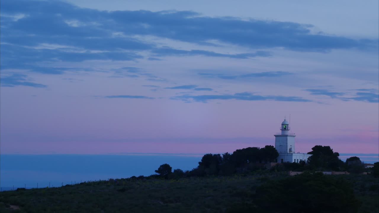 Timelapse di un faro a Santa Pola, Spagna.