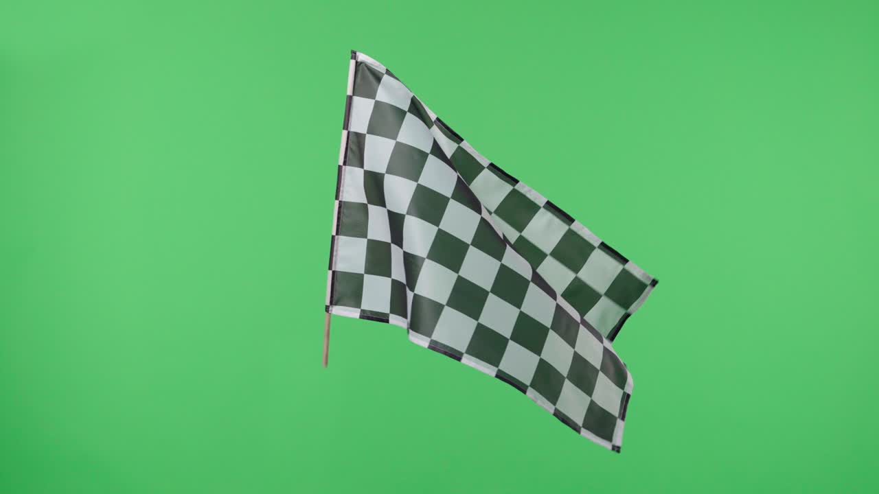 경주 발은 녹색 스크린 배경에 반이는 실크 직물, 체커 발, 오픈, 싱글 시터 경주차, 자동차 모터 스포츠, 공식 결승, 시작 경주, 경주발 흔들기, 느린 동작.