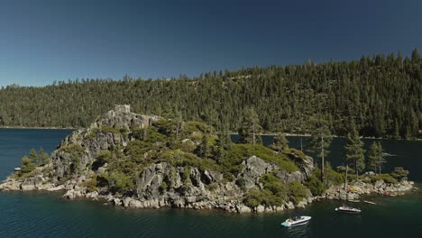 Aerial-footage-of-Fannette-Island