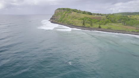 Ballena-Jorobada-Perfecta-Disparada-A---Cabezas-De-Lennox---Región-De-Los-Ríos-Del-Norte---Nsw---Australia---Toma-Aérea