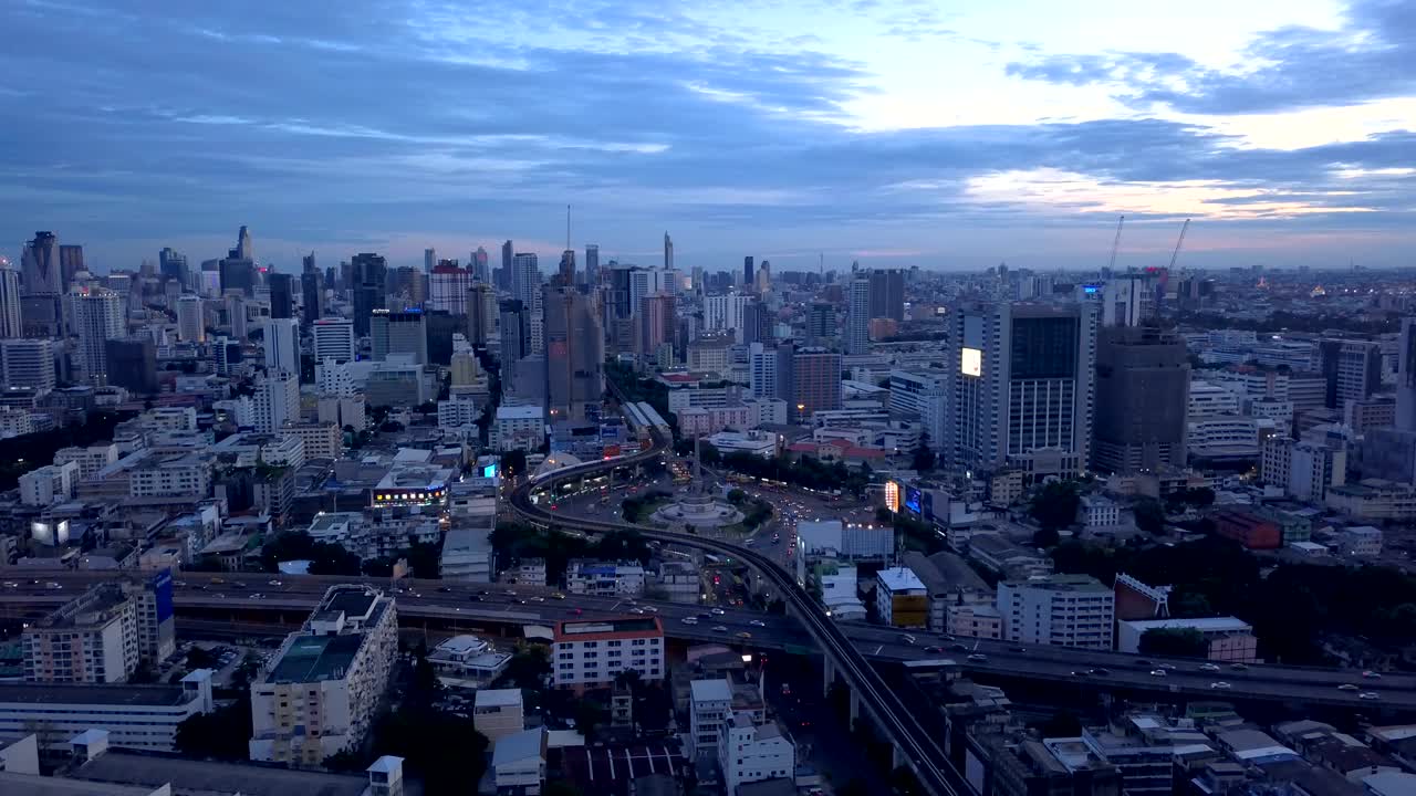 태국 방의 빅토리 기념비에서 공중에서 볼 수 있는 모습