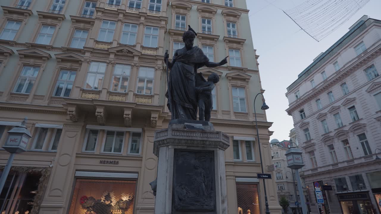 Statue in Vienna