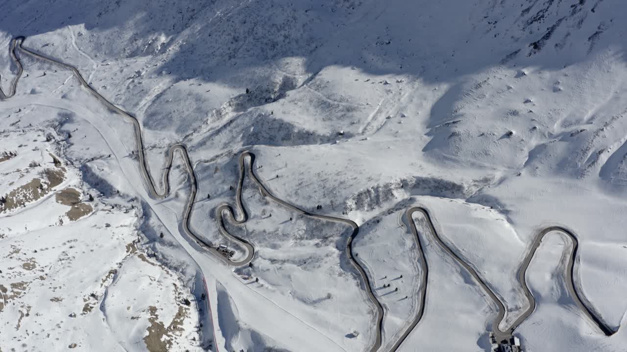 은 길 을 가진 눈 인 산길