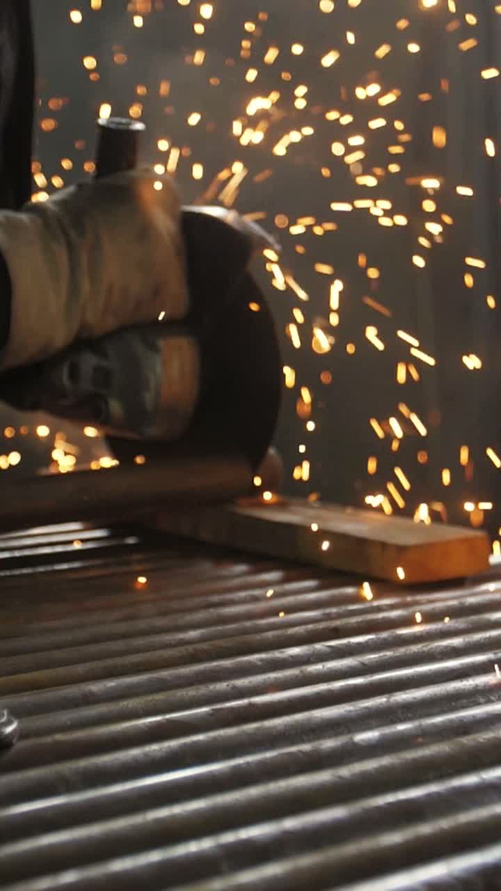 Corte de Metal con Amoladora