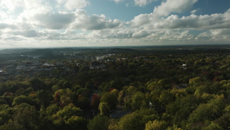 Downtown-Fayetteville-View-From-Mount-Sequoyah-In-Arkansas,-USA