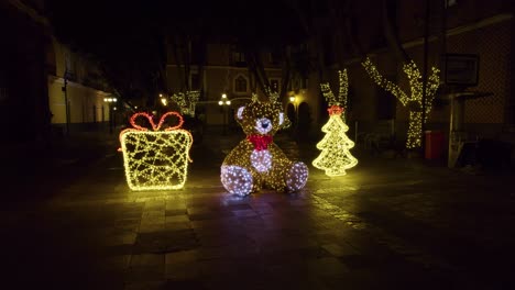 Video-De-Drones-De-Las-Luces-Y-Decoraciones-Navideñas-En-El-Parque-De-La-Ciudad-De-Puebla