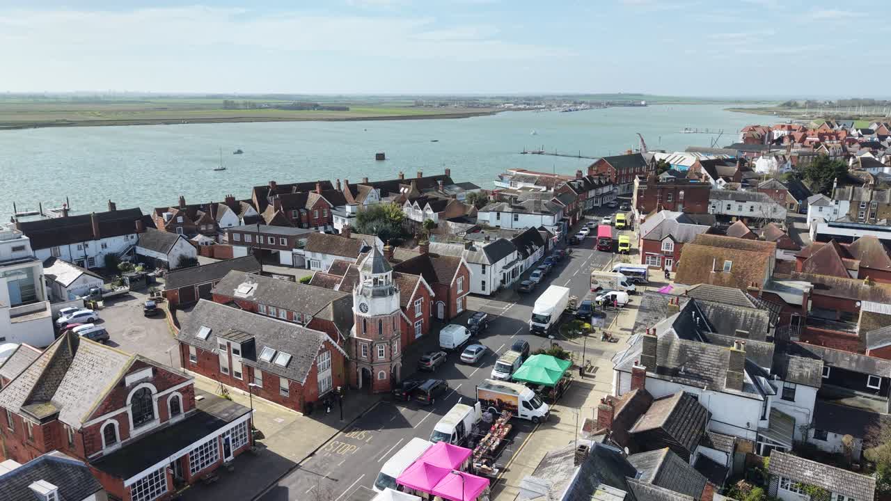 Burnham-on-Crouch Essex Regno Unito, vista aerea con drone del centro città