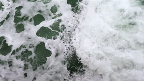 Small-waves-from-above-in-the-Mediterranean-Sea