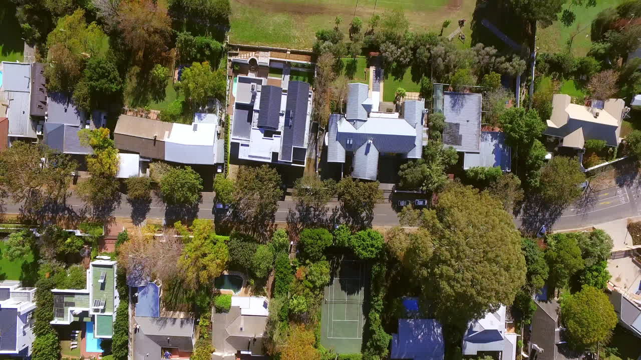 이 교외 지역은 스포츠를 사랑합니다.