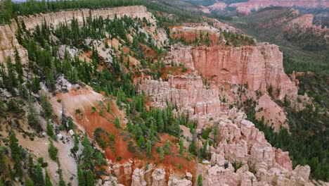 red rocky spires, natural phenomena, landscape of another planet, scenic utah