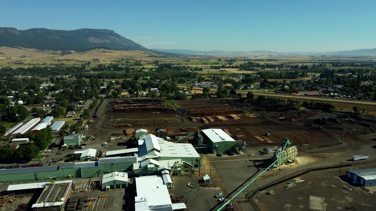 US, Oregon, La Grande, 2025-08-11 - Drone view of the Woodgrain Lumber mill