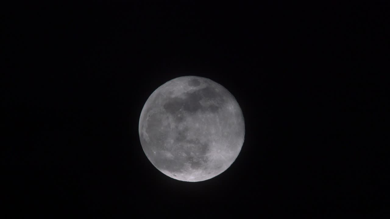 Lua ultraclara