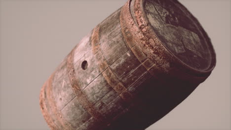viejo barril de madera oxidado clásico