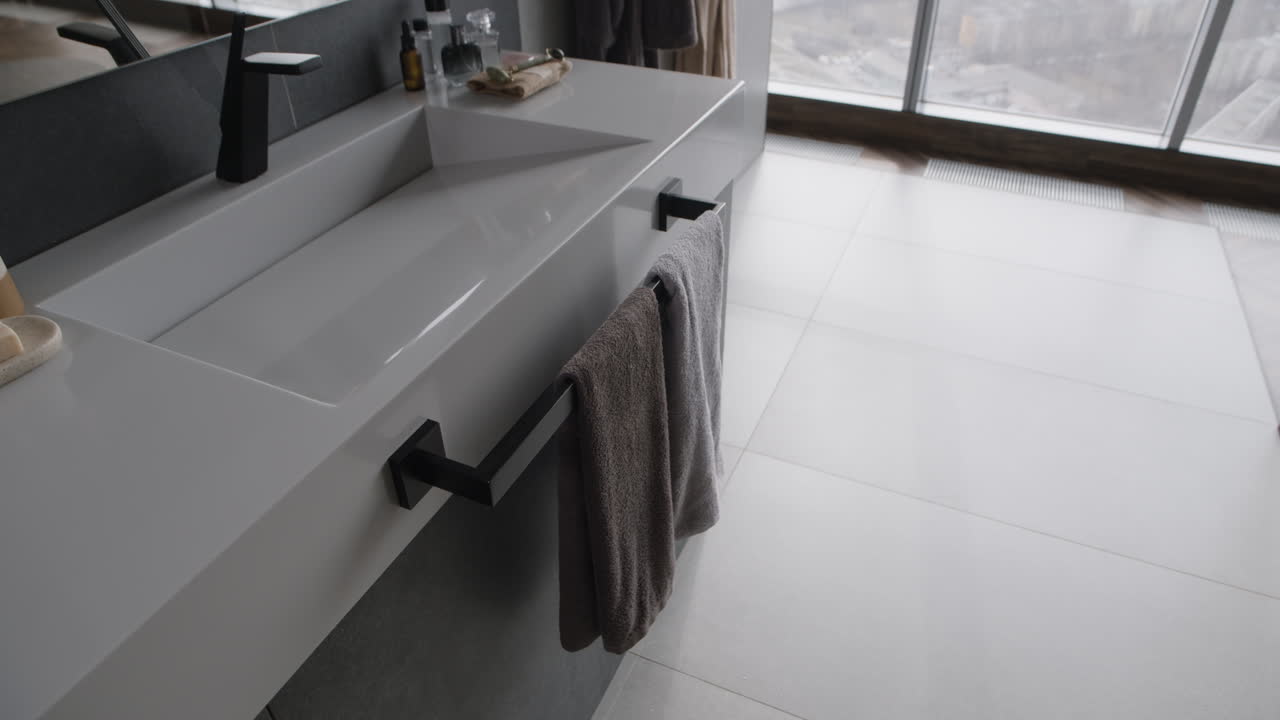 Modern Bathroom with Towels