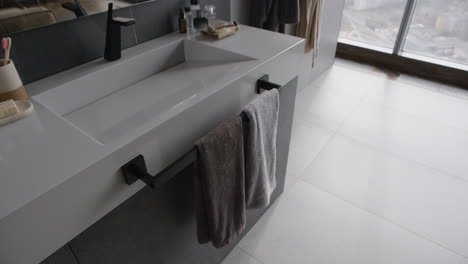 Modern Bathroom with Towels