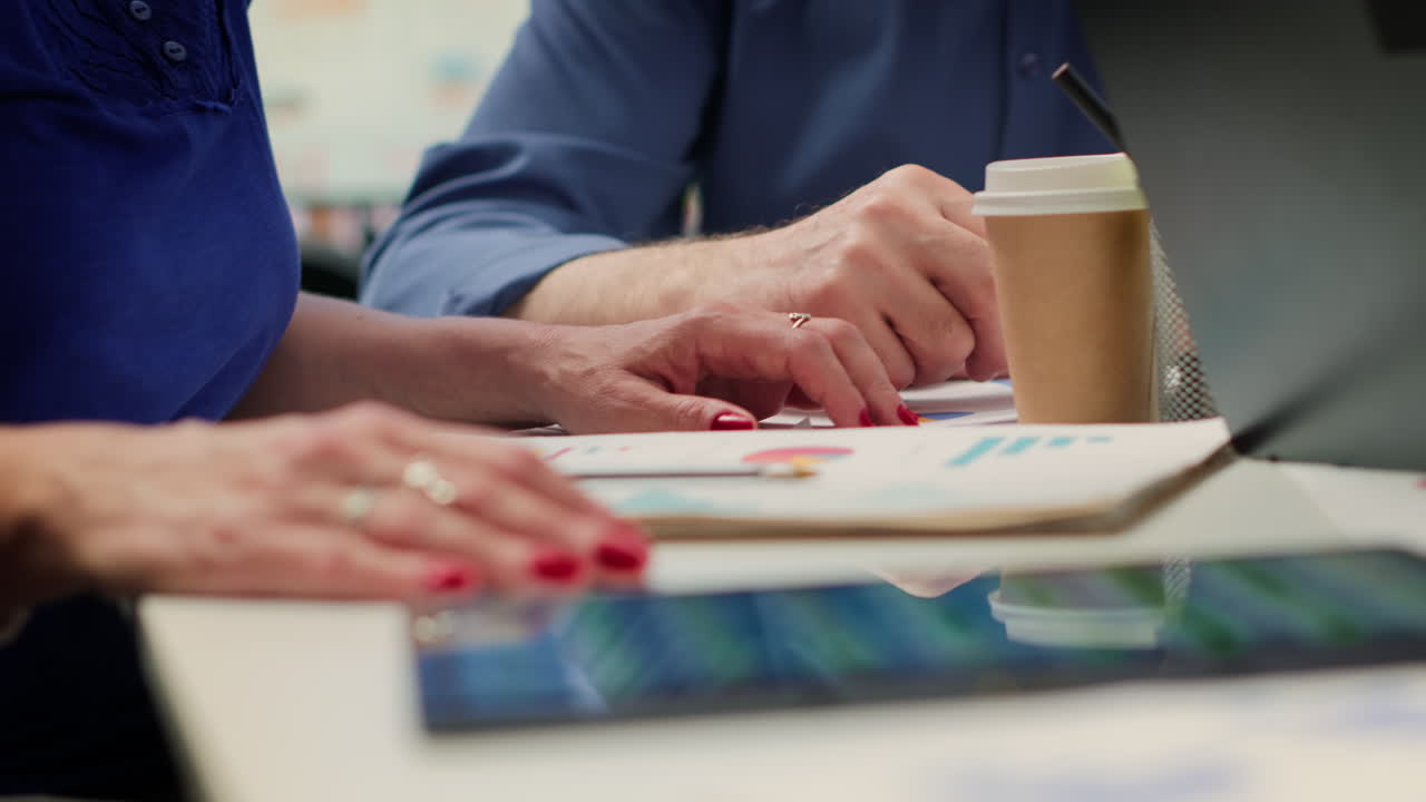 asesor financiero que comparte su experiencia en materia de planes de pensiones y jubilaciones