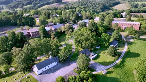 Oak-Hill-Academy,-Basketball-Prep-School-in-Mouth-of-Wilson-Virginia-aerial