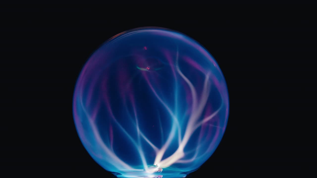 Electric plasma Ball in the night