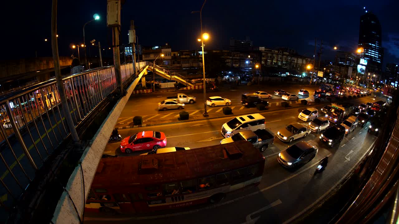 태국 방의 야간 교통 혼잡