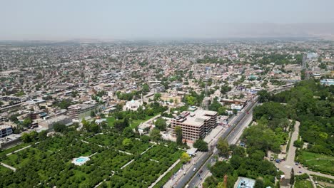 el esplendor de la ciudad de jalalabad visto desde arriba