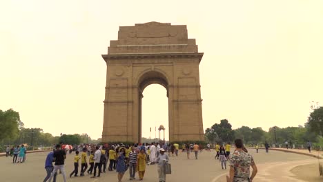 India-Gate-–-Eine-Legendäre-Saga-über-Höchste-Opferbereitschaft