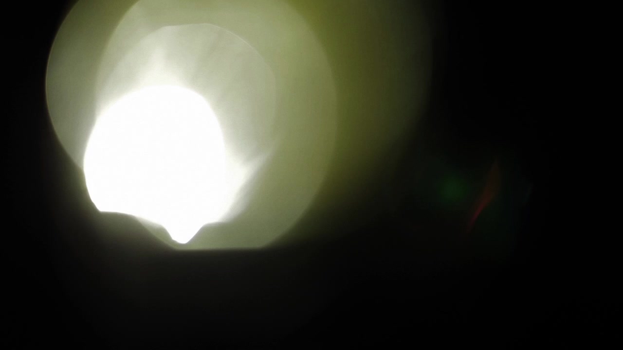 Transição de Flare de Lente Quente em Fundo Preto