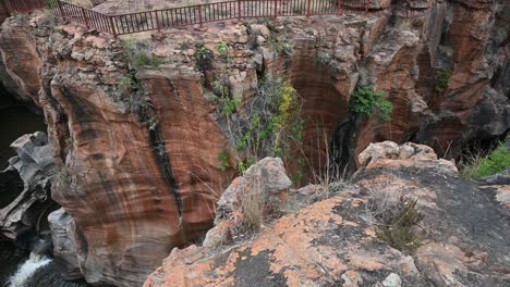 los baches de la suerte de bourke y las escaleras y puentes que conectan esta maravilla geológica