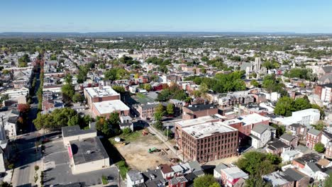 Empujón-Aéreo-Alto-Por-Encima-De-Allentown-Suburbio-De-Pennsylvania