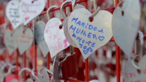 Love-Hearts-and-Locks-Handheld-Shot