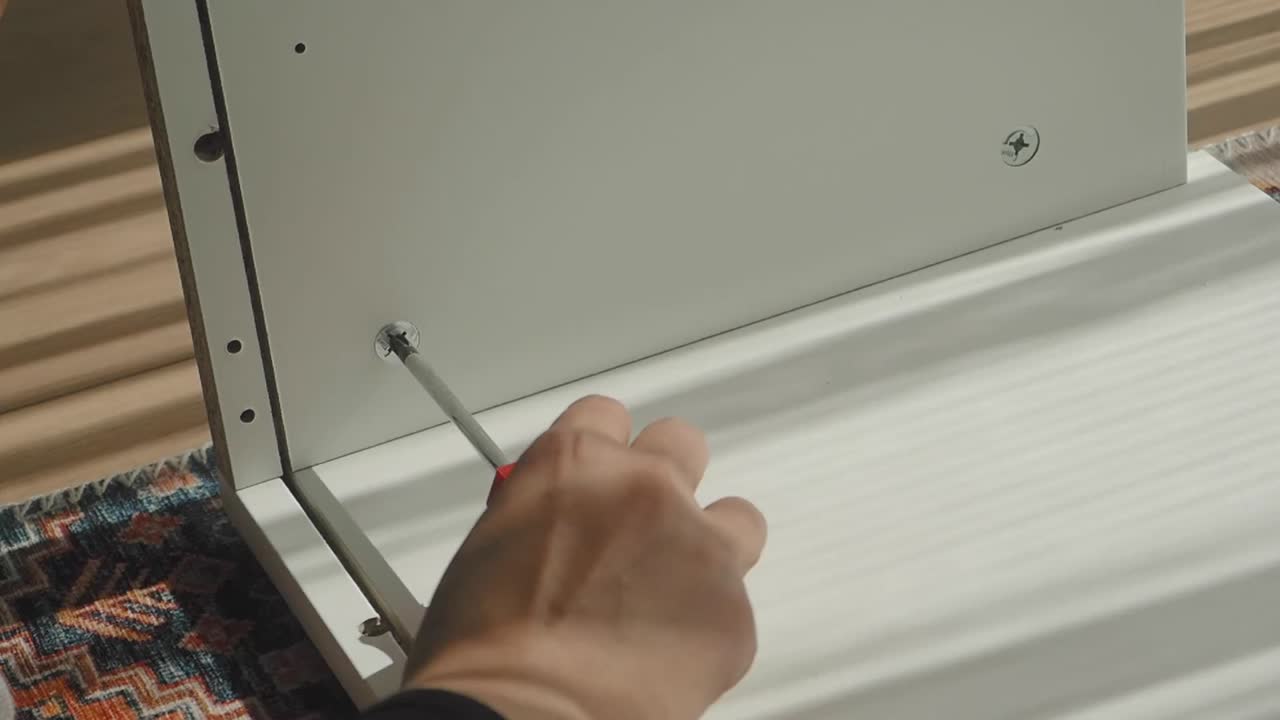 Furniture assembly