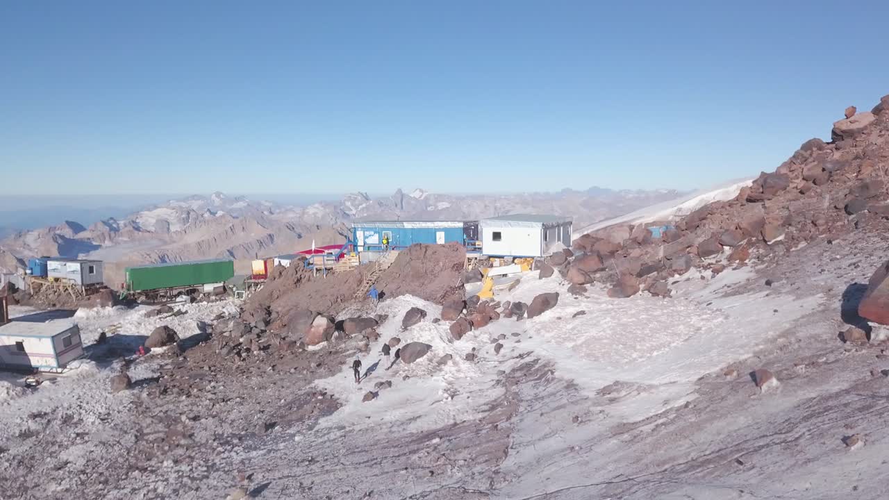 campamento de cumbre en una montaña de gran altitud
