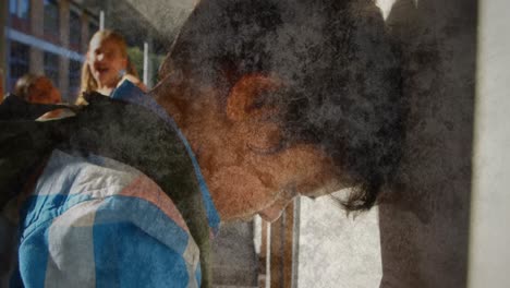 grupo de niños de la escuela burlándose de un niño en la escuela contra el fondo parpadeante