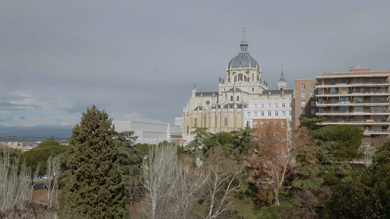 Kongeslottet i Madrid - fjern udsigt