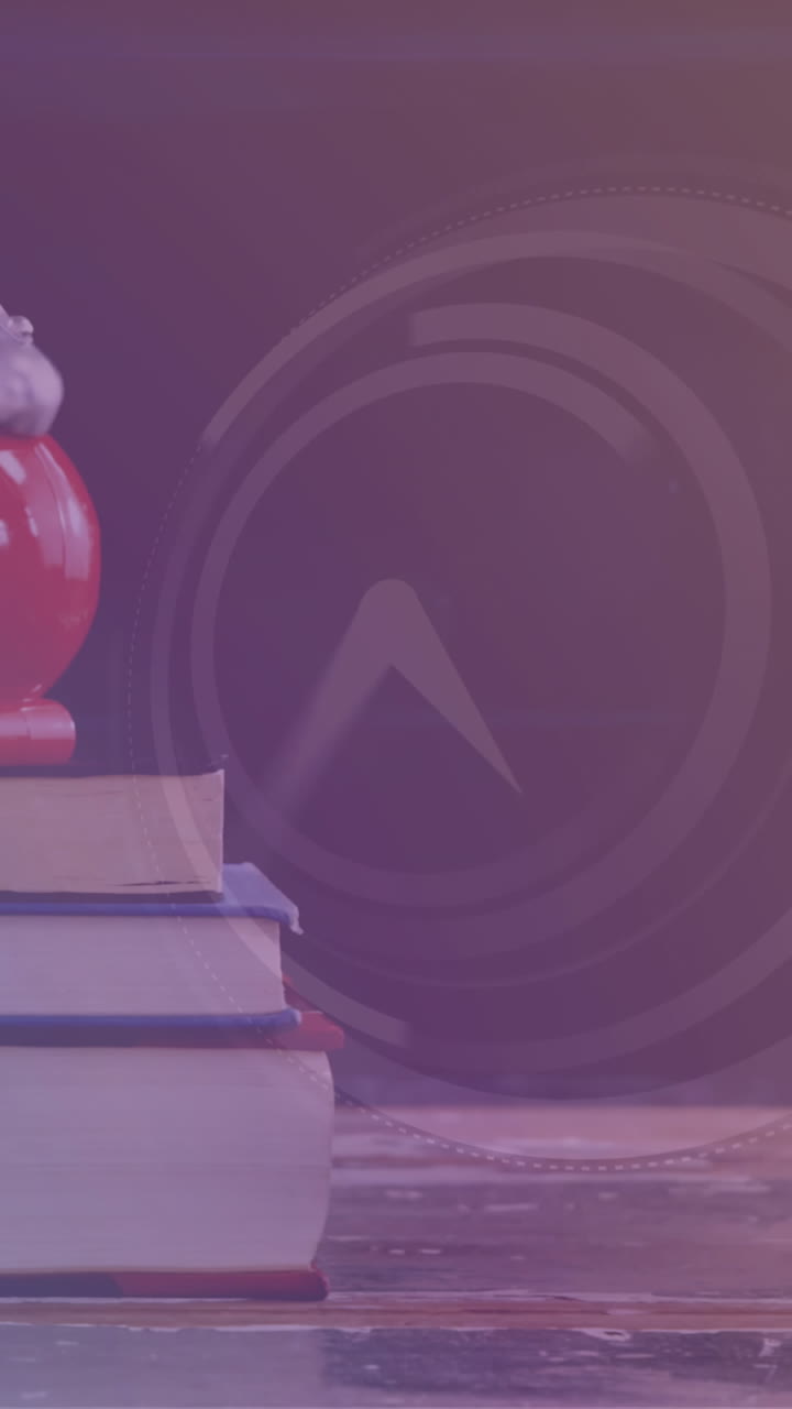 animación de reloj y libros sobre fondo negro