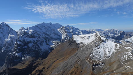 fantástica toma de vistas de las montañas jungfraujoch, conocidas como la cima de europa
