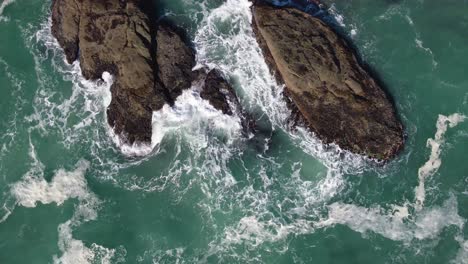 4K-Drone-Footage-Zooming-in-Close-up-of-Pacific-Ocean-Waves-in-Brookings-Oregon