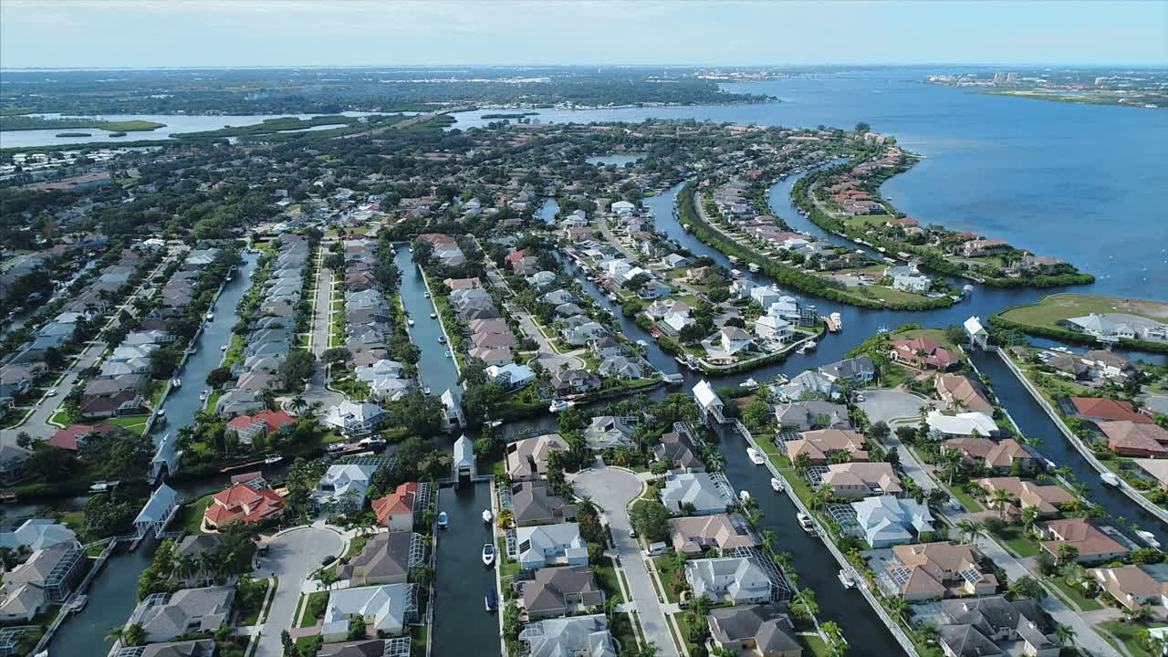 아폴로 비치 인근 비행