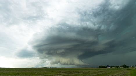 alien-like structure approaches our position in nebraska during severe weather outbreak