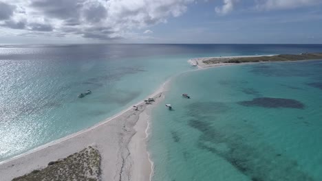 Los-Roques,-Caribbean-sea