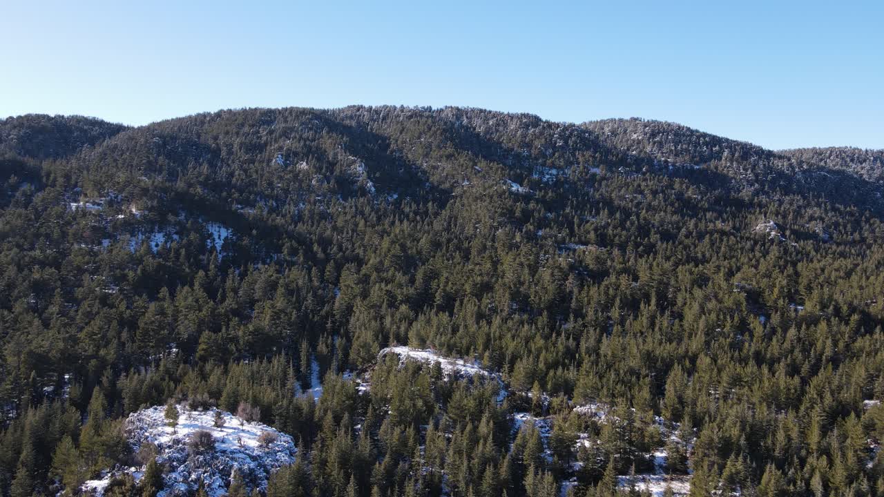 colinas cubiertas de nieve