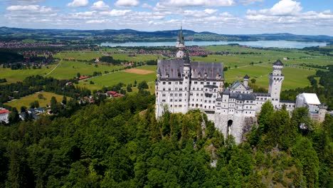 castillo de neuschwanstein alpes bávaros alemania