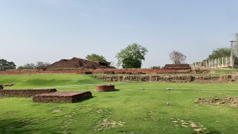 Archaeological-Site-the-ruins-of-of-Nalanda-University-at-Nalanda,-India-on-a-bright-sunny-day