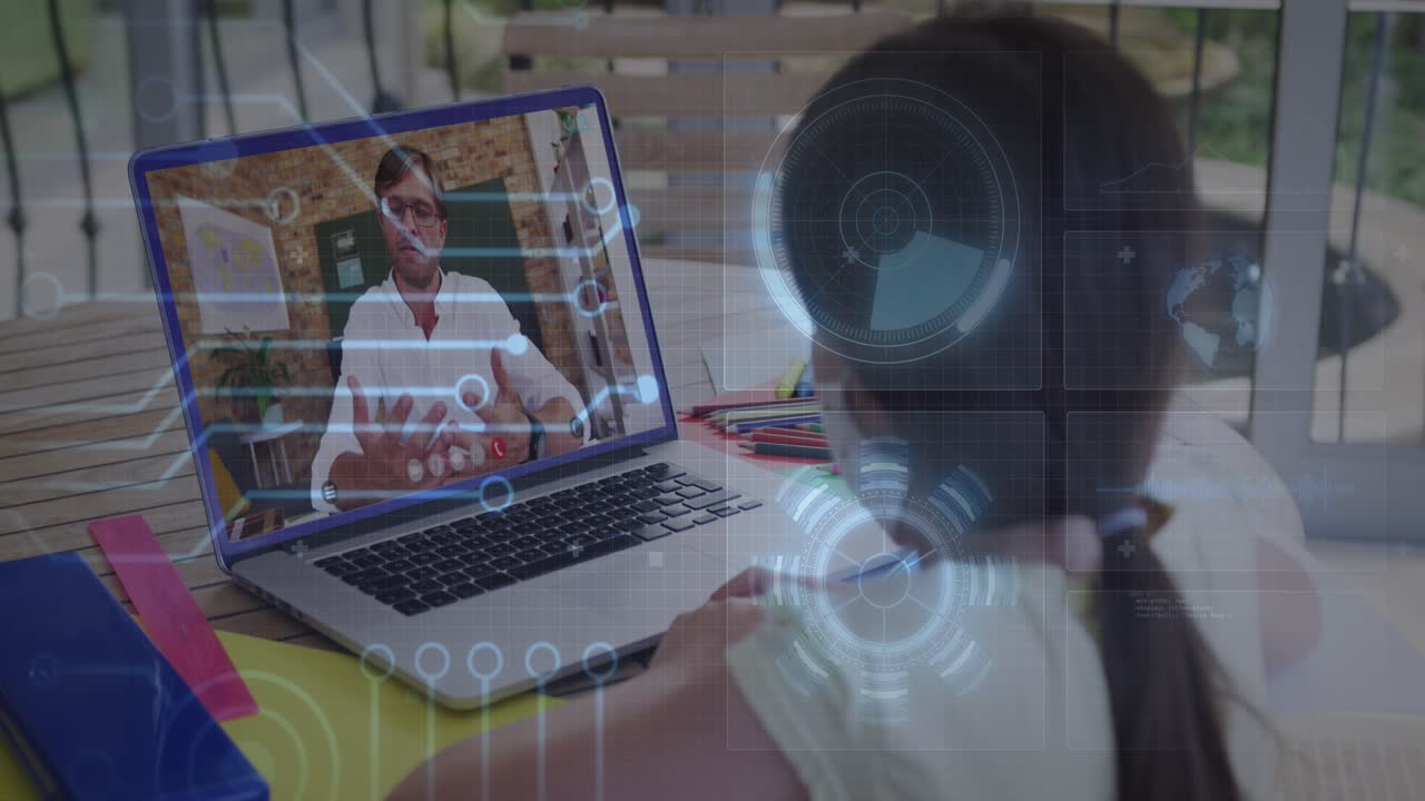 Animasi pemindai bulat dan koneksi mikroprosesor dengan latar belakang seorang gadis melakukan panggilan video di laptop.