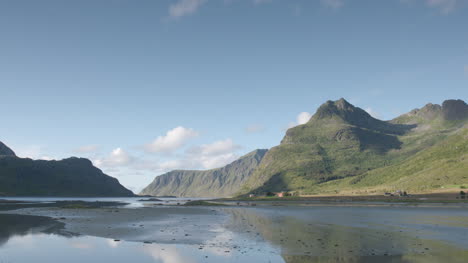 Norway-Lake-Reflection-03