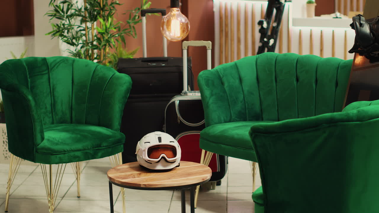 빈 겨울 호텔 로비