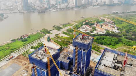 vista superior de drones del progreso de la construcción en la ciudad del imperio, ciudad de ho chi minh